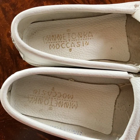 Minnetonka Moccasins - Ladies - Picture 2 of 4